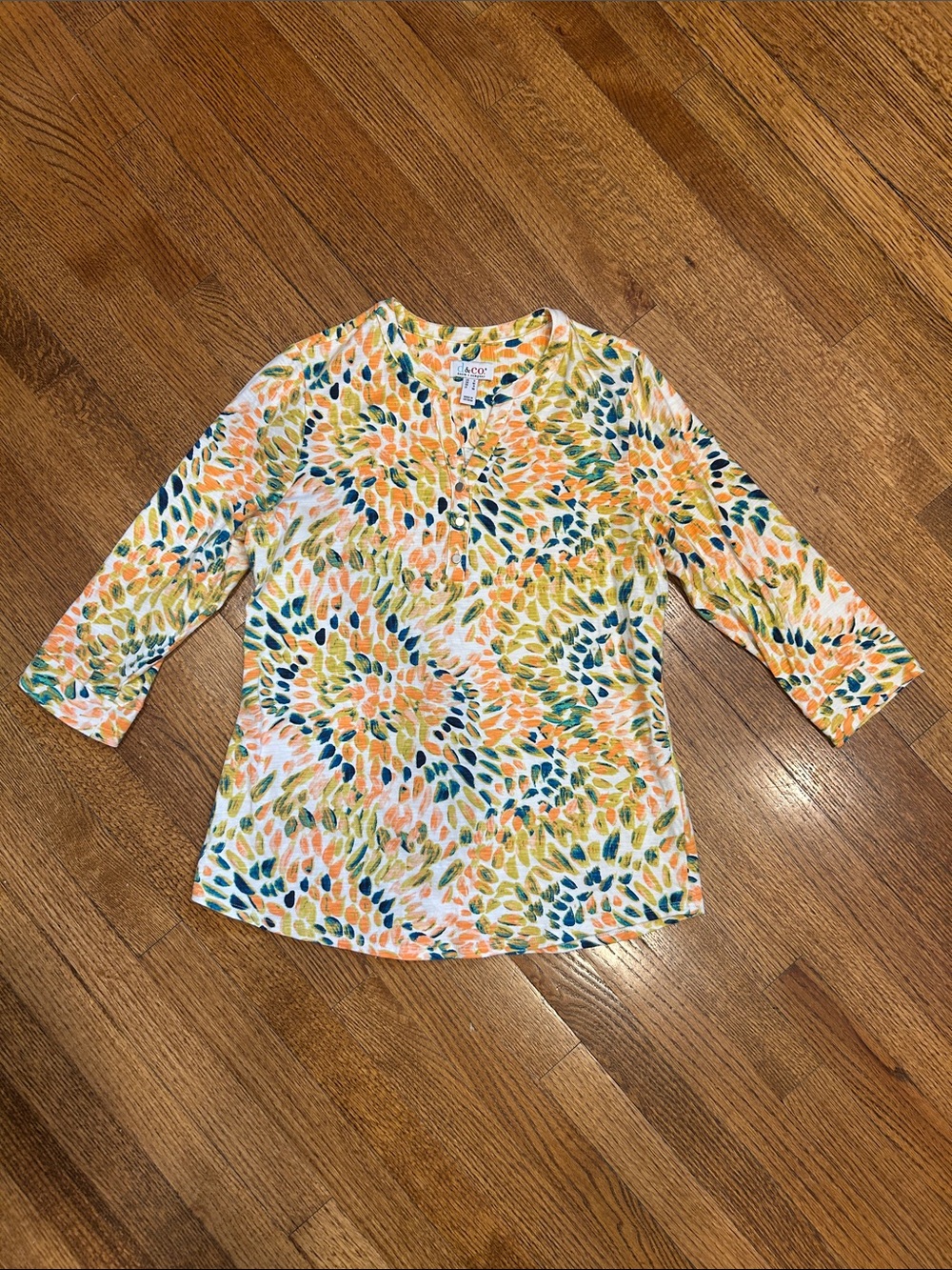 d&co. Orange, Yellow, Green & Navy Leaf-Print Women’s Tunic Top - Small, NWOT